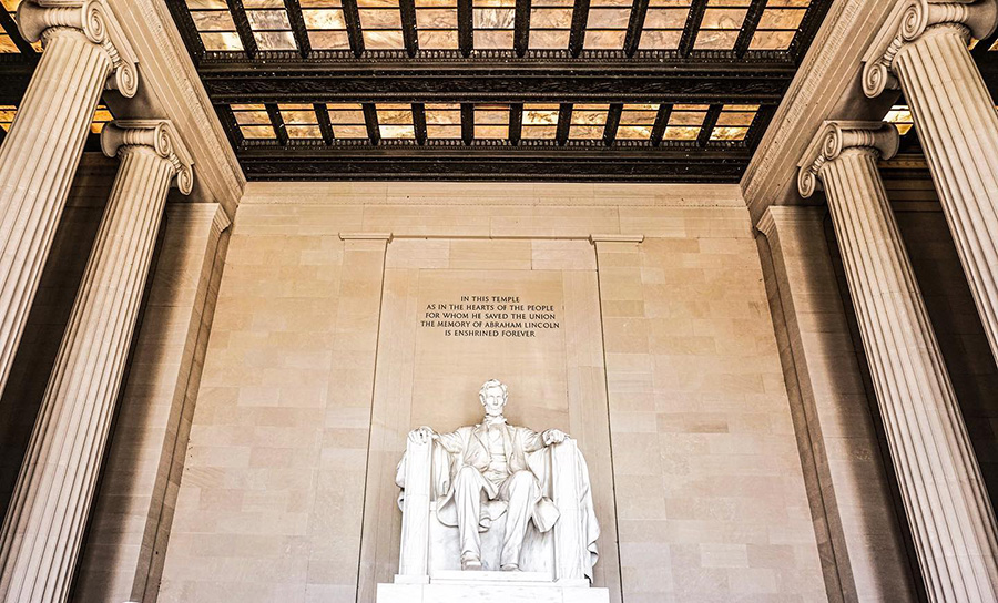 @joanna_plc - Estátua de Lincoln dentro do Lincoln Memorial
