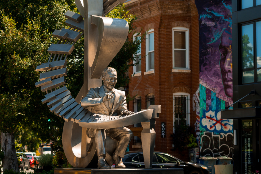 Estatua de Duke Ellington en Shaw