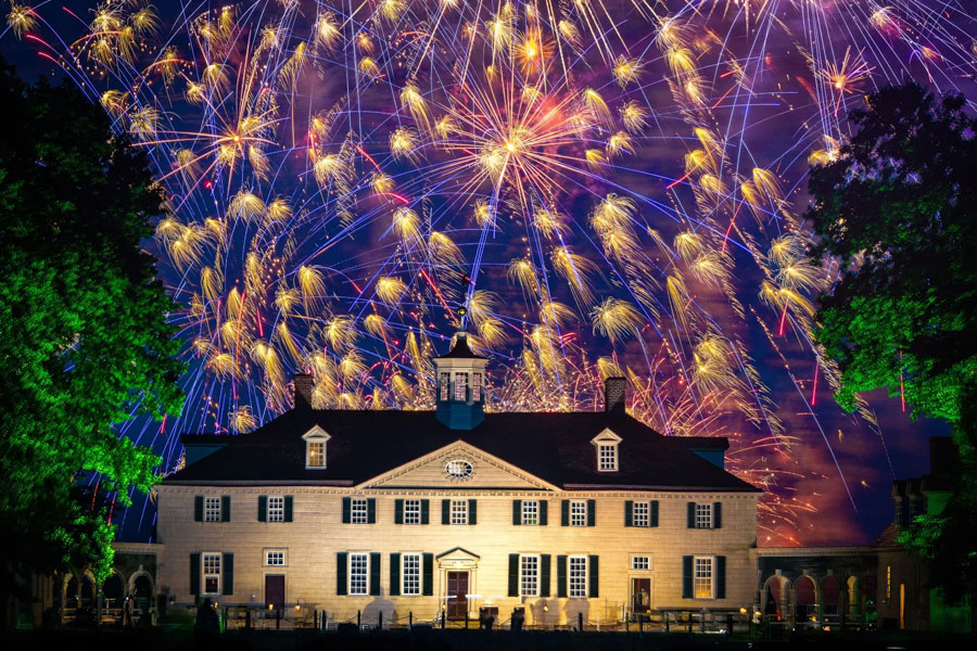 Fuochi d'artificio dell'indipendenza a Mount Vernon