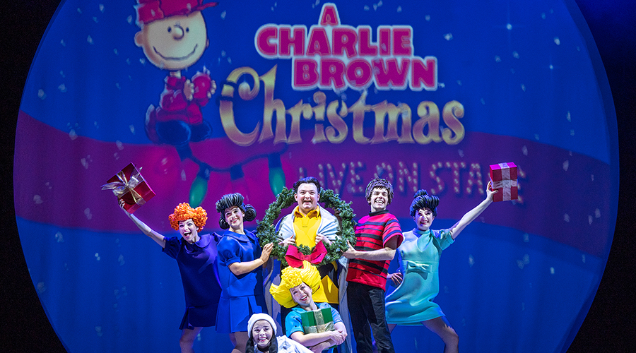 Foto dalla produzione teatrale 'A CHARLIE BROWN CHRISTMAS LIVE'