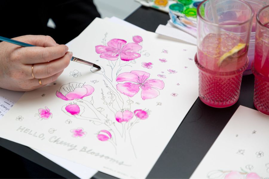 Oficinas de pintura em flor de cerejeira