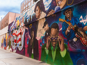 Ben's Chili Bowl mural