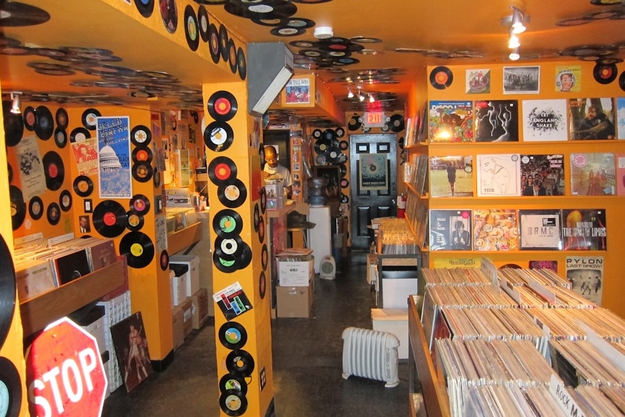 Som Record Store on 14th Street - Where to browse records and vinyl in Washington, DC