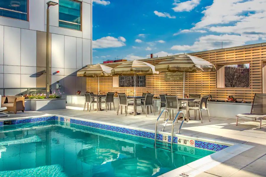 Hyatt Place Washington DC / National Mall Pool