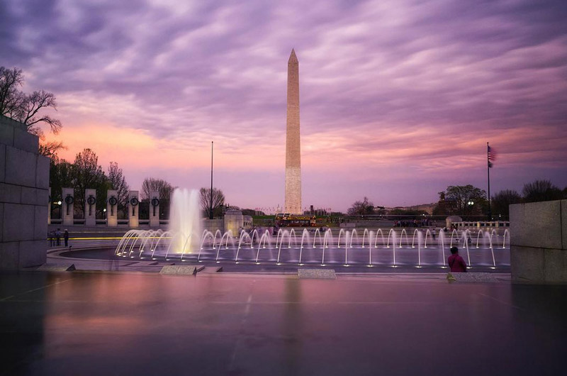 @abpanphoto - Puesta de sol sobre el Monumento Nacional a la Segunda Guerra Mundial - Monumentos y memoriales en Wahsington, DC