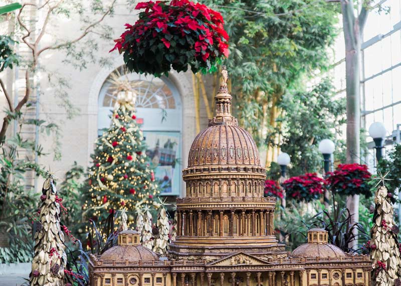 @abroadwife-미국 식물원의 Seasons Greenings에서 휴일 전시-워싱턴 DC의 겨울 휴가 이벤트