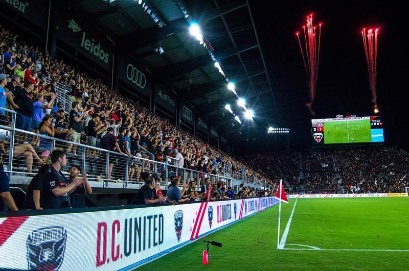 @crvnka - Feuerwerk beim Eröffnungsspiel von DC United im Audi Field - Profisport in Washington, DC