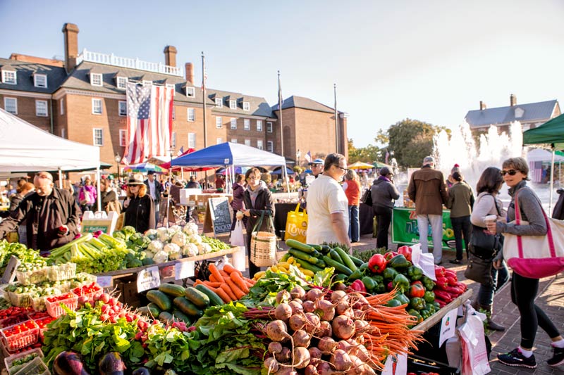 Bauernmarkt im Herbst in der historischen Altstadt von Alexandria - Aktivitäten in der Altstadt in der Nähe von DC
