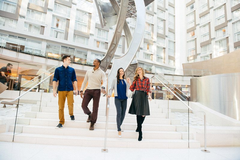 Freunde im Marriott Marquis Washington, DC - Einzigartige Hotelerlebnisse in Washington, DC