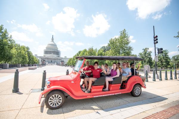 Tour grupal con Washington DC Urban Adventures: opciones de tours ecológicos y sostenibles en Washington, DC