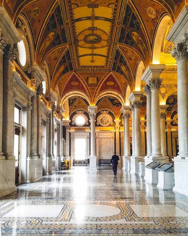 @rdp_clt - Couloir de la Bibliothèque du Congrès Thomas Jefferson Building - Meilleures attractions pour la photographie Instagram à Washington, DC