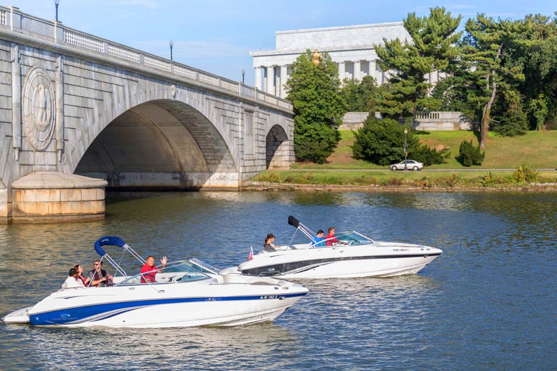 Cruzeiros de barco privados de Embark DC - Os melhores passeios de barco, aluguel e fretamento em Washington, DC