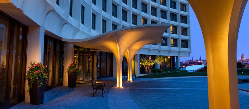 Washington Hilton su Connecticut Avenue - Grande hotel per riunioni a Washington, DC