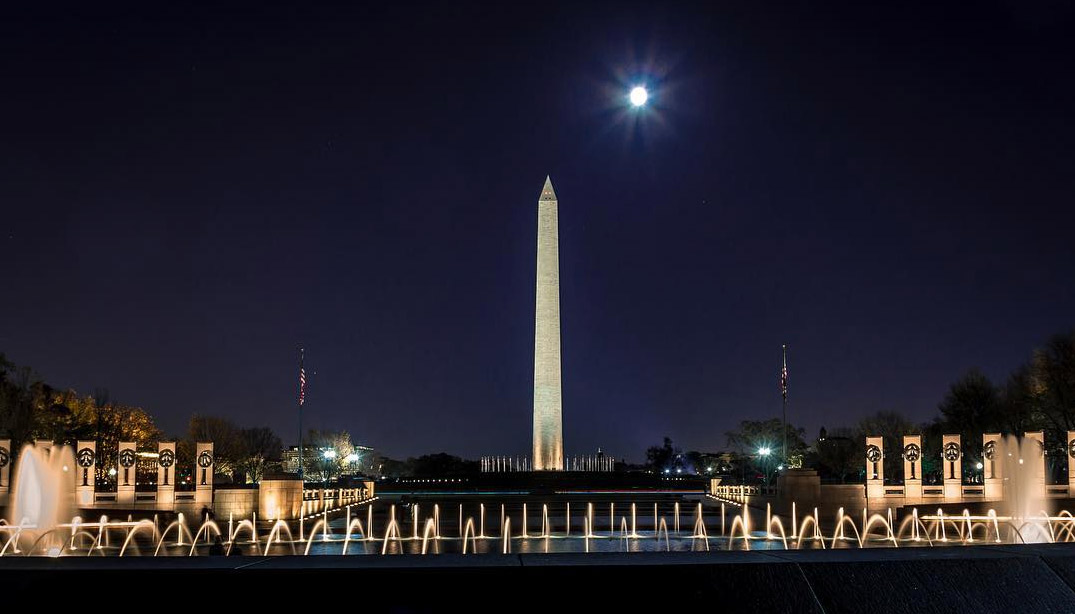 @djsinsear - 夜間國家廣場 - 華盛頓紀念碑和二戰紀念碑 - 華盛頓特區