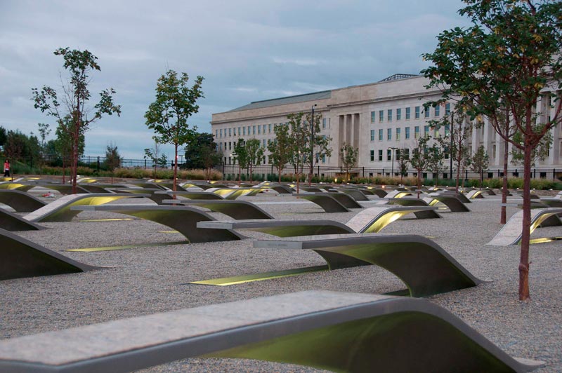 Visiting the National 9/11 Pentagon Memorial | Washington DC