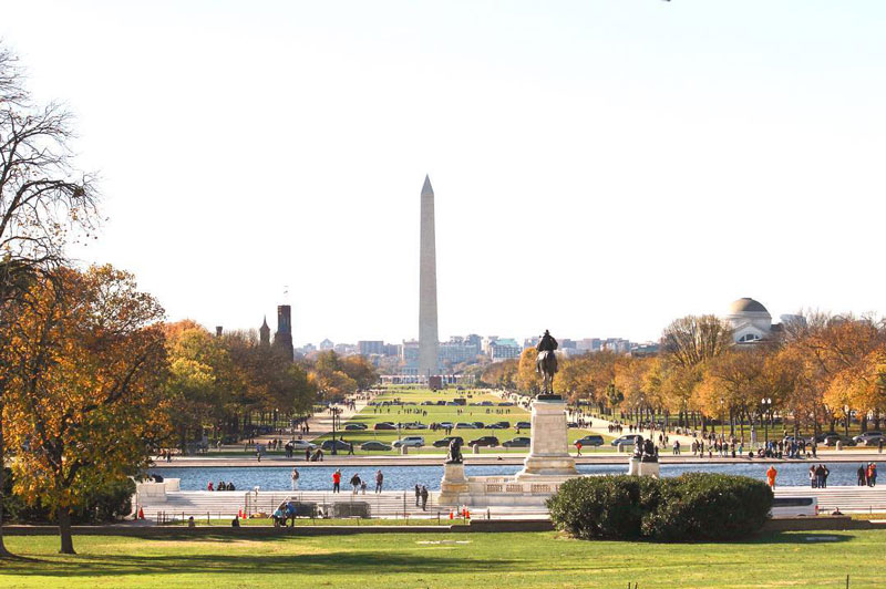 @stellanandia - Fall foliage on the National Mall - Attractions and Landmarks in Washington, DC