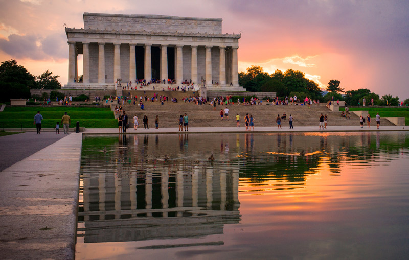 내셔널 몰의 링컨 기념관-워싱턴 DC에서 이번 여름에 할 일
