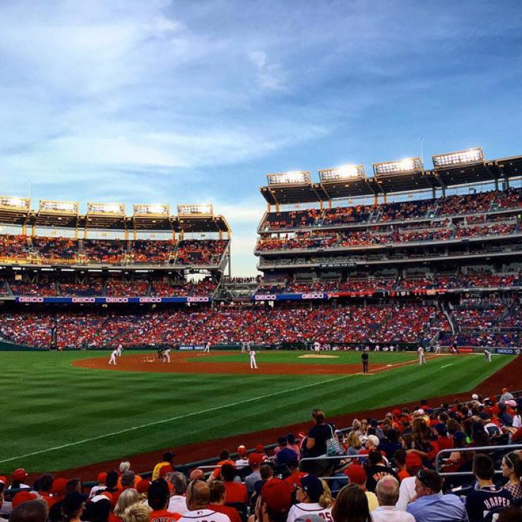 @kalsoom82 - Washington Nationals Baseballspiel im Nationals Park - Washington, DC