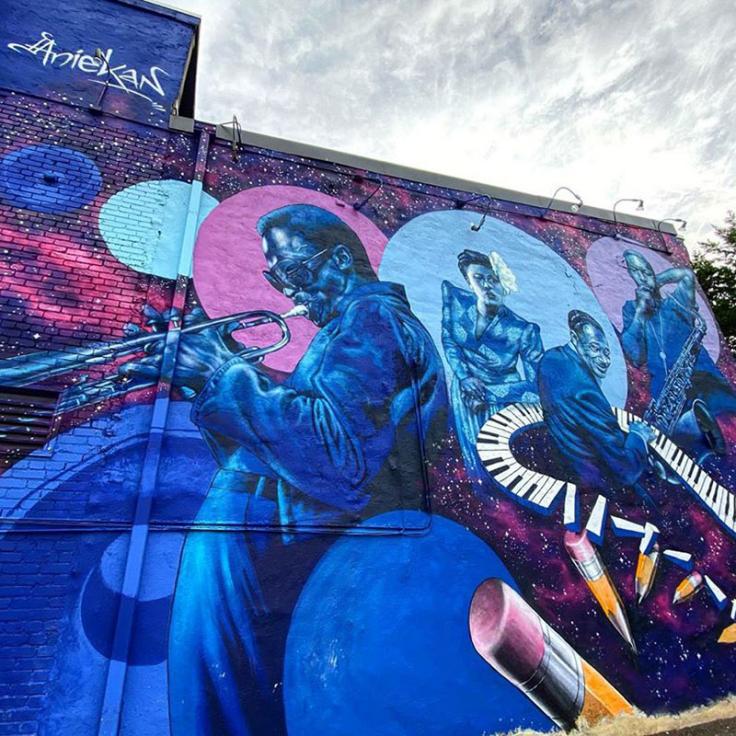 Mural of jazz musicians by Aniekan Udofia