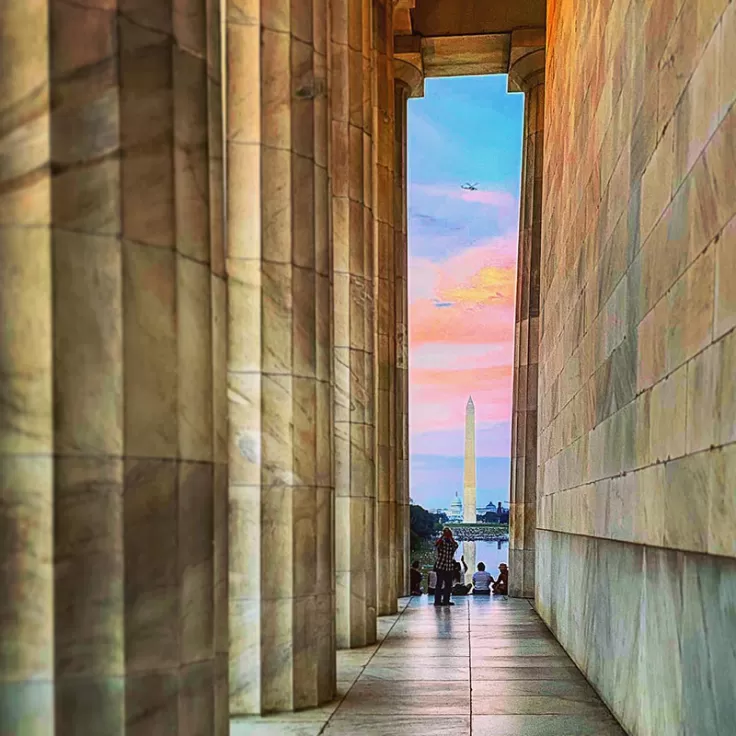 Washington Monument pris au coucher du soleil depuis le Lincoln Memorial