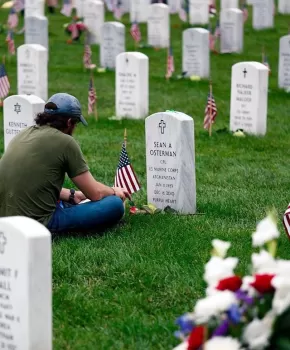 @downmade - Paying respects at Arlington National Cemetery - Guide to Arlington National Cemetery in Arlington, Virginia