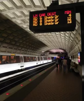 Washington, DC Metro Station - Public Transportation Options in DC