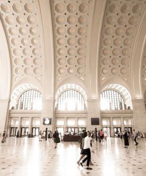 @scor3p.o - Inside Union Station Main Hall - Transportation hub in Washington, DC