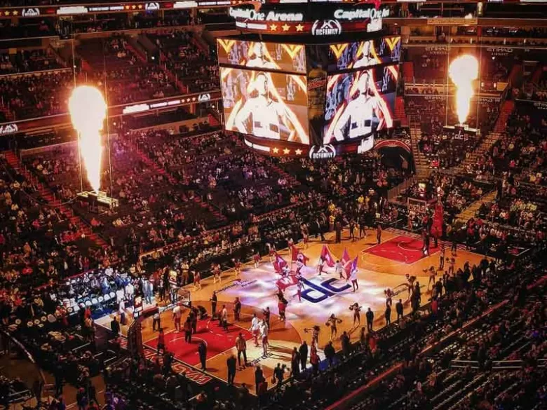@rickysanch - Washington Wizards NBA-Basketballspiel in der Capital One Arena - Profisportveranstaltungen in Washington, DC
