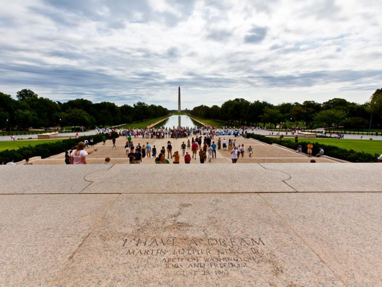 Donde Martin Luther King, Jr. pronunció su discurso "Tengo un sueño" en los escalones del Lincoln Memorial - National Mall - Washington, DC