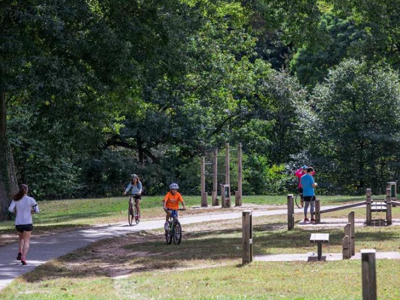 Exercising in Rock Creek Park - Free outdoor activities in Washington, DC