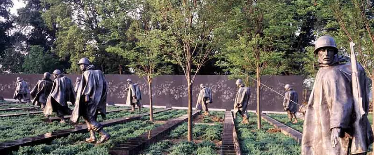 Memorial dos Veteranos da Guerra da Coréia no National Mall - monumentos e memoriais em Washington, DC