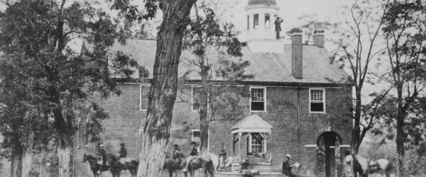 Fairfax City Ghost Tour - Wright Adventure Company