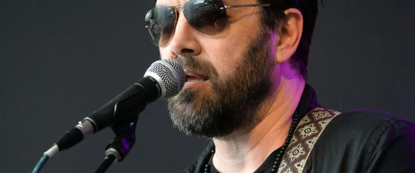 Bob Schneider