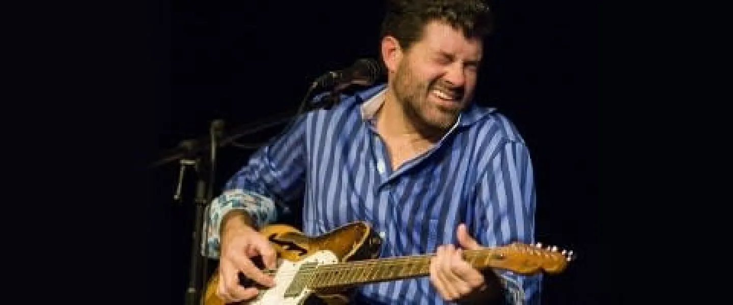 Tab Benoit