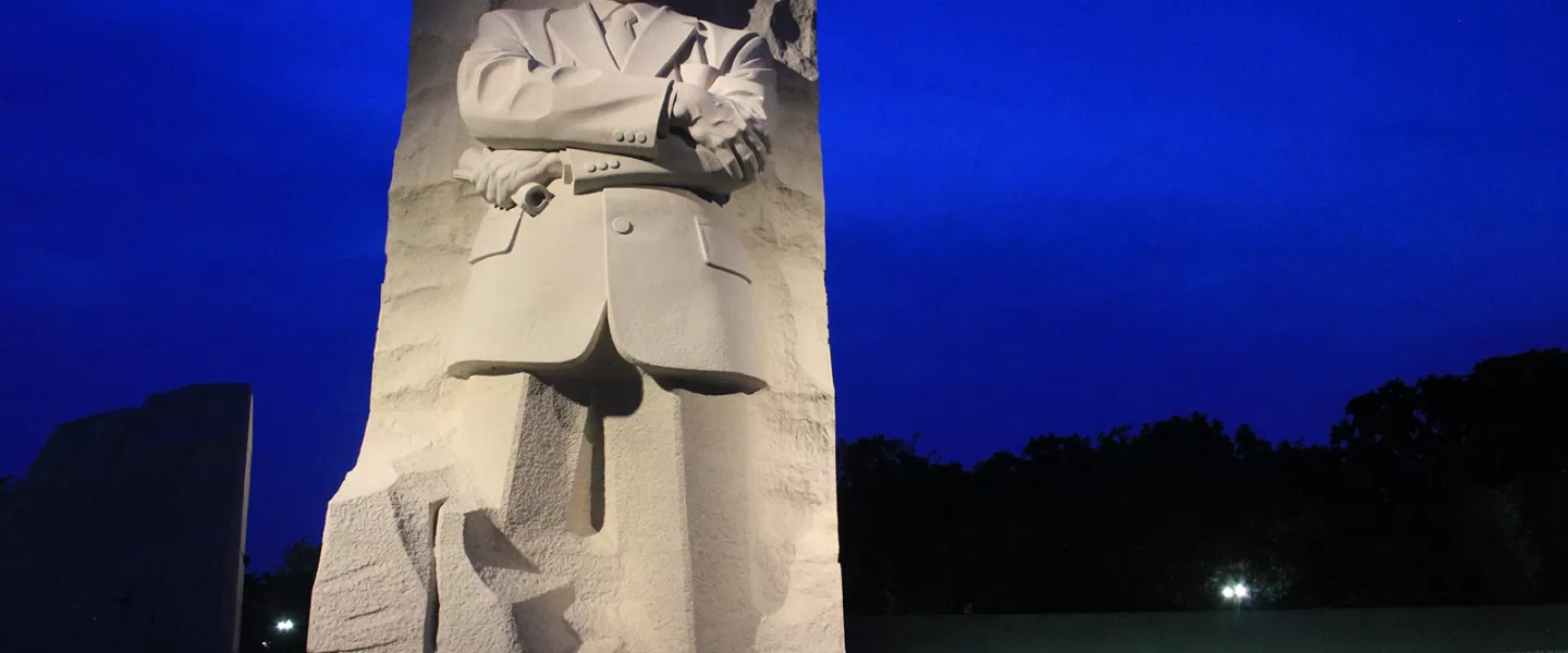 晚上的 MLK 紀念館 - 國家廣場 - 華盛頓特區
