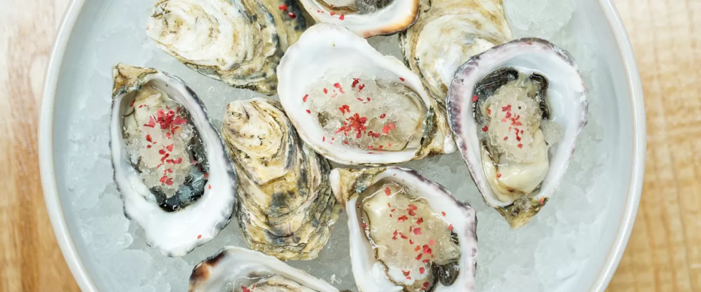 Oyster Plate at Rose's Luxury in Barracks Row
