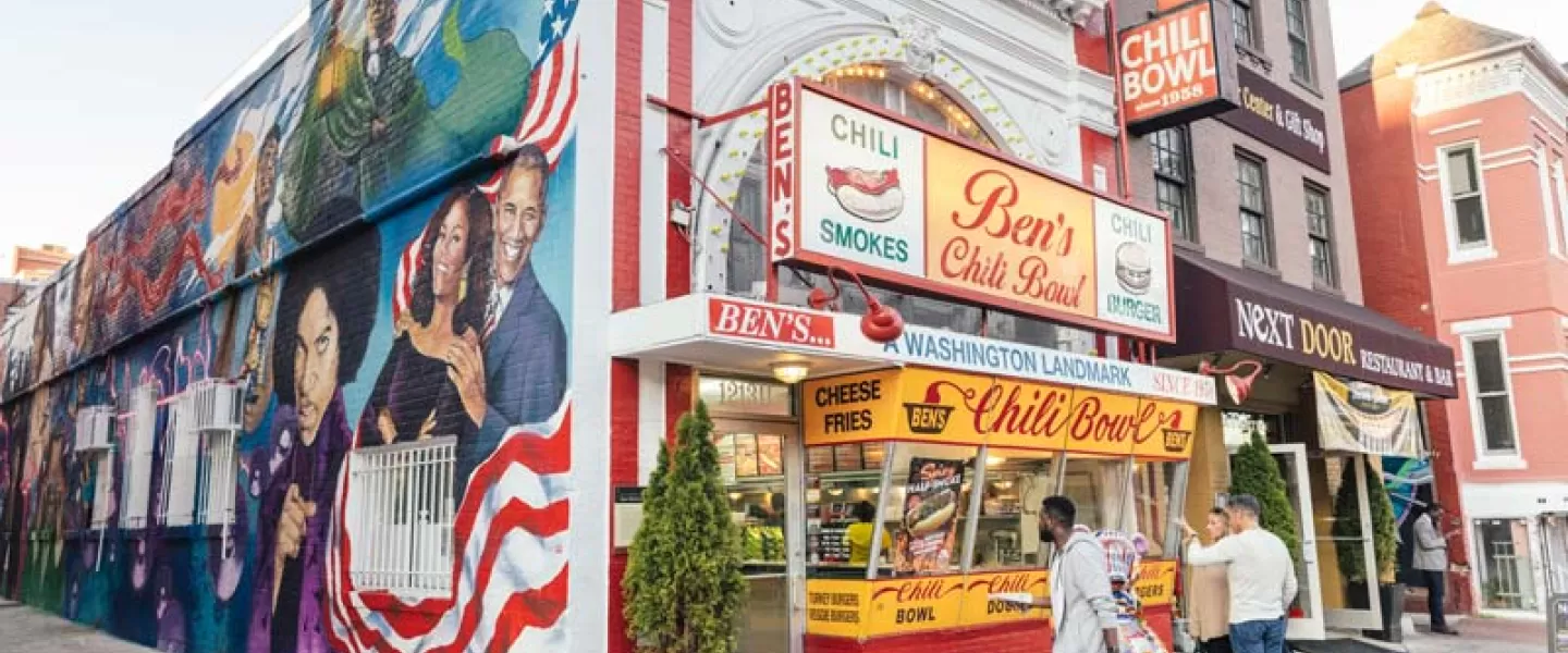 Ben's Chili Bowl no bairro da U Street em DC - Onde desfrutar de comida americana em Washington, DC