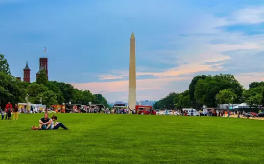 @_dromomaniac - Summer evening on the National Mall - Public parks in Washington, DC
