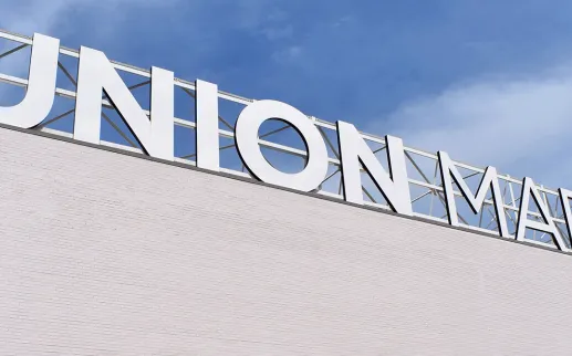 Union Market sign
