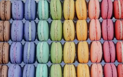 Olivia Macaron Regenbogen-Macarons Miniaturansicht