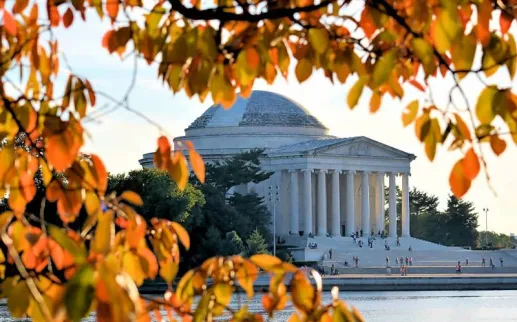 @la_hoverman_dc - Fall foliage on the National Mall's Tidal Basin - Free outdoor fall activities in Washington, DC