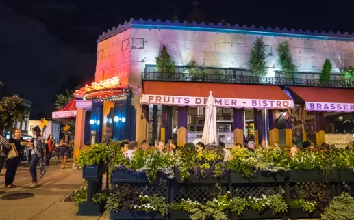 在 Le Diplomate on 14th Street 的夜間露台用餐 - 華盛頓特區的 Stephen Starr 餐廳
