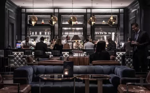 @willisaybar-Ritz-Carlton의 Quadrant Bar 및 Lounge에서의 식사-워싱턴 DC에서의 데이트 아이디어