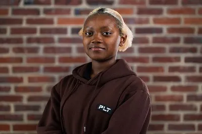 Mattison, una joven negra, está en su último año en Coolidge High School.