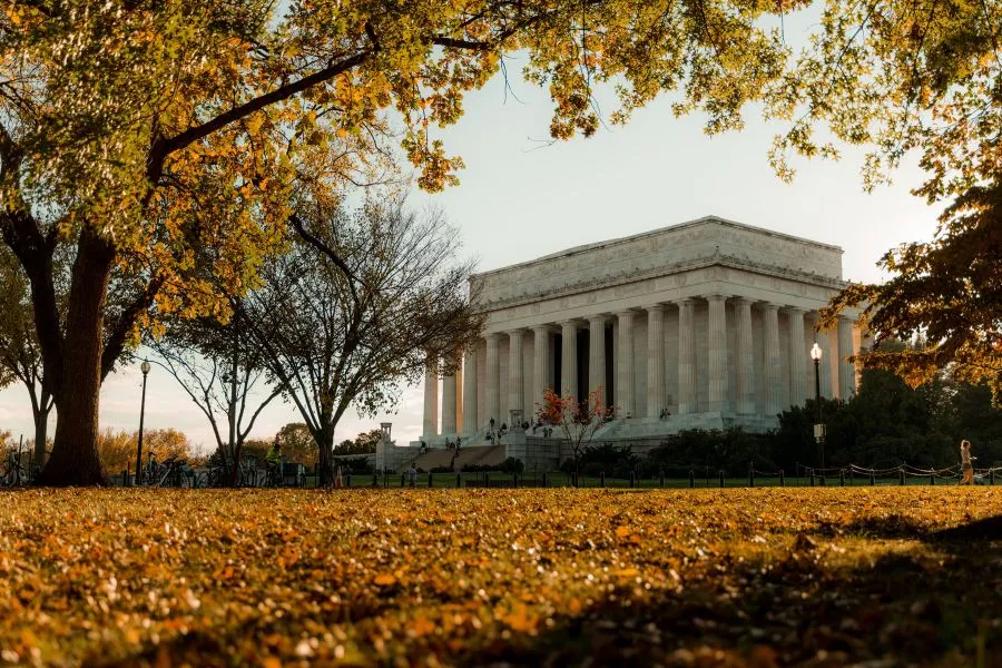 Lincoln Memorial Fall