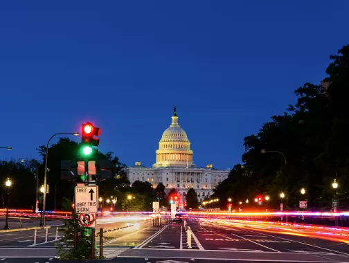 夜の国会議事堂 - Connected Capital