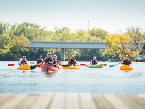 Kajakfahren am Capitol Riverfront - familienfreundliche Aktivitäten am Wasser in Washington, DC
