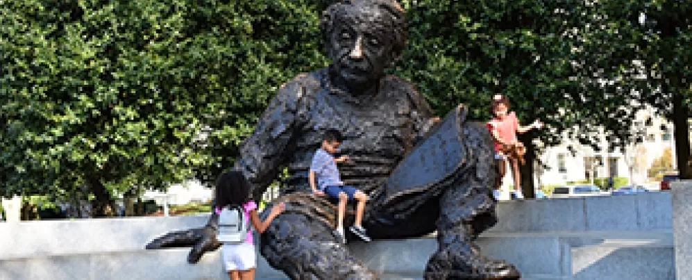 Monumento a Einstein