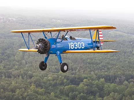 Avión de entrenamiento de Tuskegee en el Museo Nacional de Historia y Cultura Afroamericana